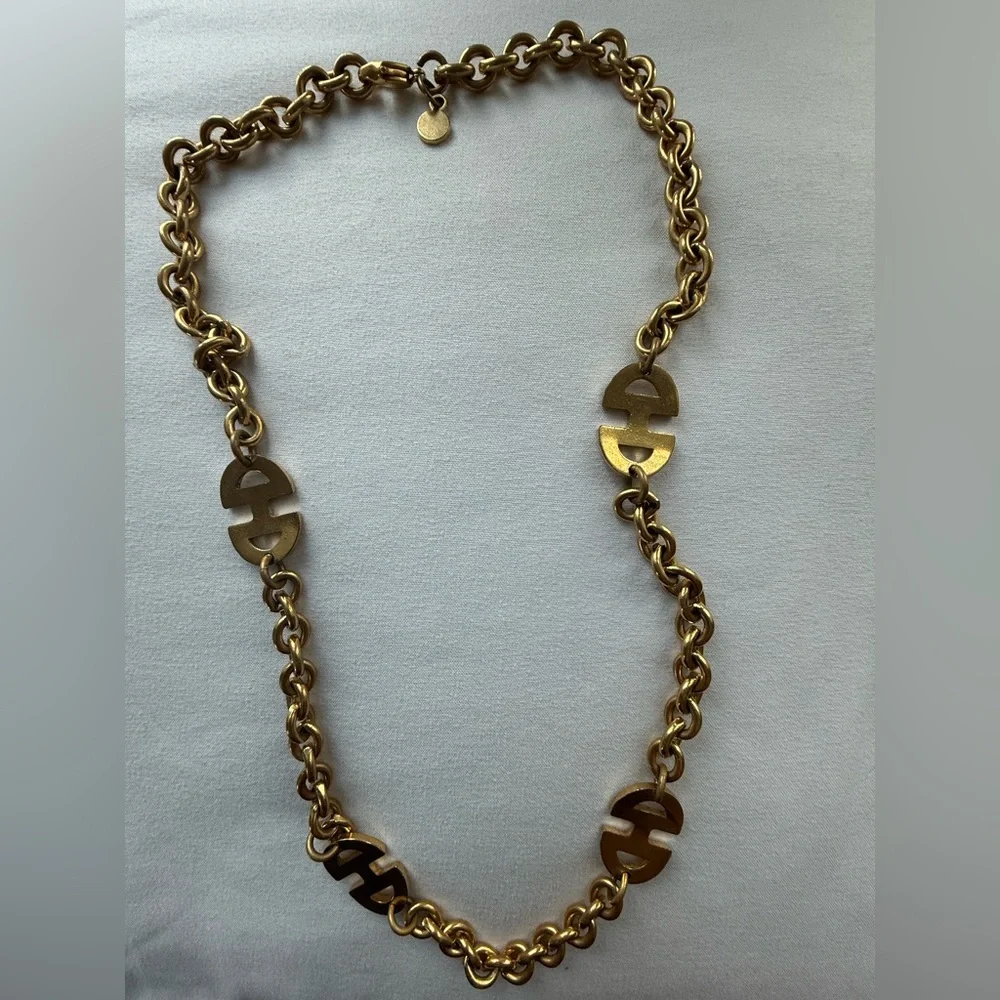 CELINE Maillon Triomphe Necklace - Picture 7 of 10